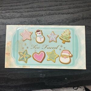 Too Faced Christmas Bake Shoppe Palette